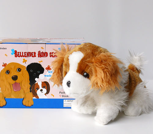 sweety toys 3600 plüschhund sitzend höhe ca.20 cm länge ca. 30 cm, sensoraktiv bei lichtveränderung fängt der niedliche hund an zu bellen und der schwanz wackelt