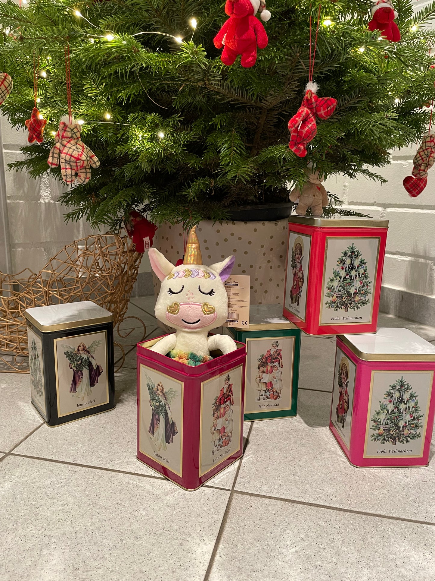 weihnachtsdose, geschenkdose in verschiedenen farben 15,5cm x 10cm x 10cm